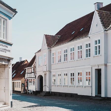 Kjobing Manor Bed & Breakfast Ærøskøbing Eksteriør bilde